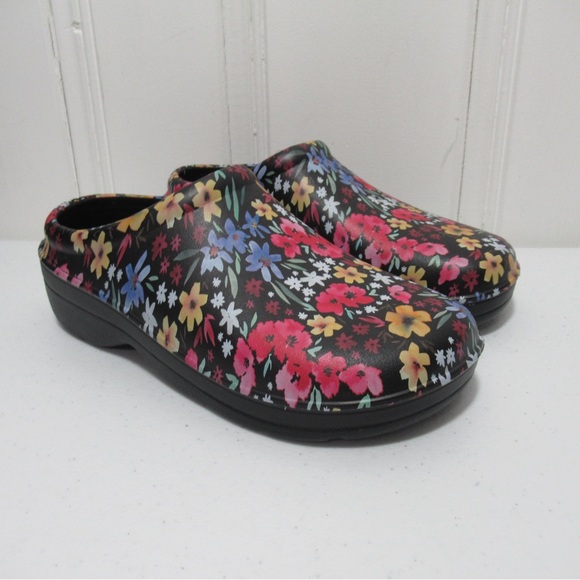 totes Shoes - Totes Everywear Floral Clogs Garden Floral Size 8